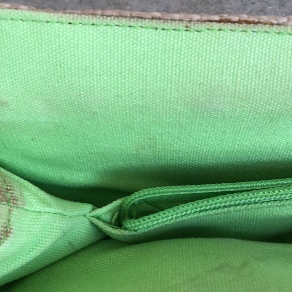 BUZZ by Jane Fox Bamboo handle woven rattan bag. - Picture 8 of 8